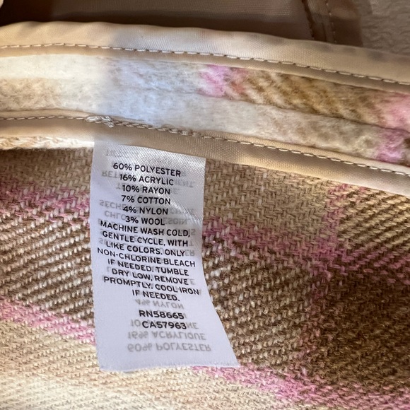 Cozy Plaid Jacket - Women’s 2XL - Picture 6 of 6